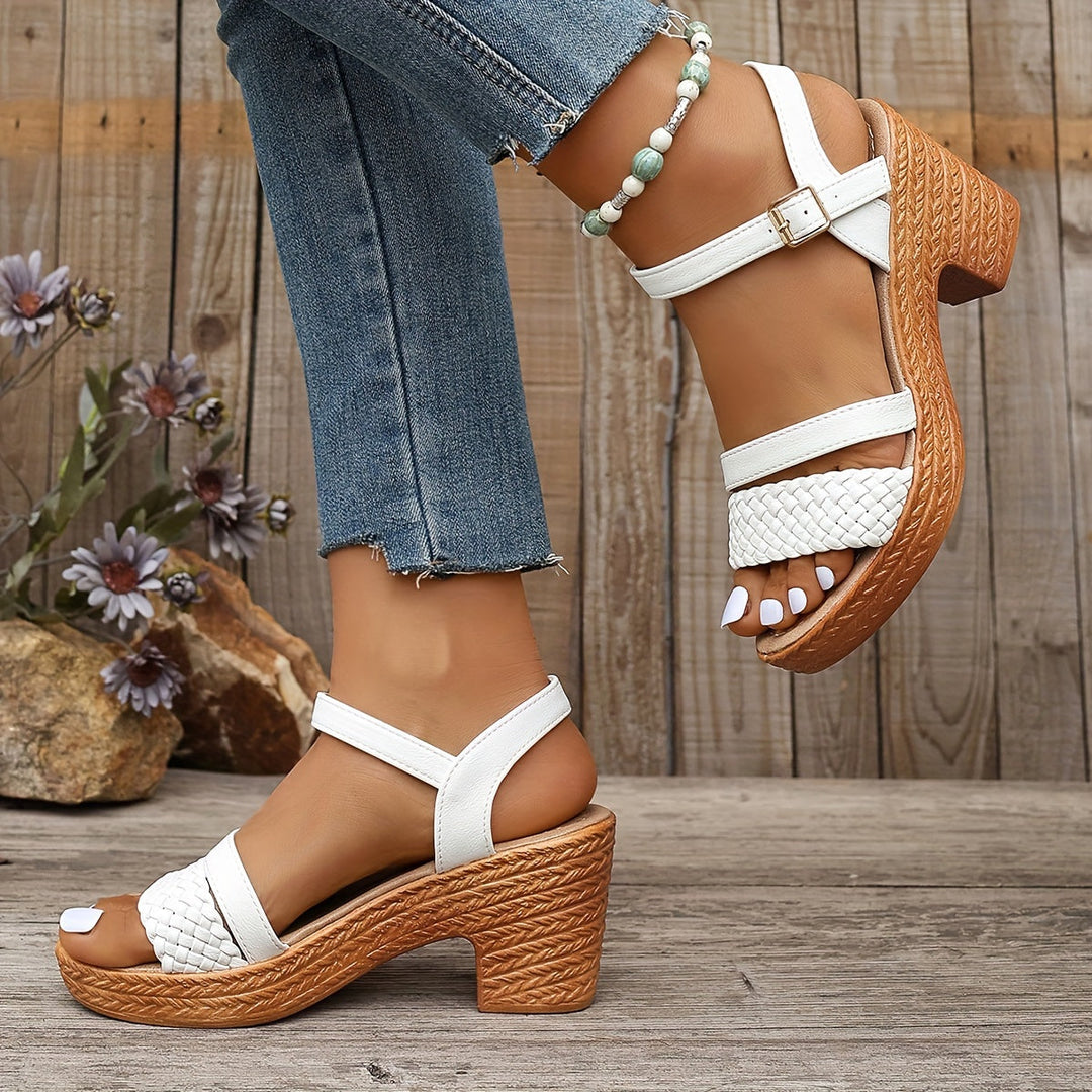 Caroline | Flätade Sandaler