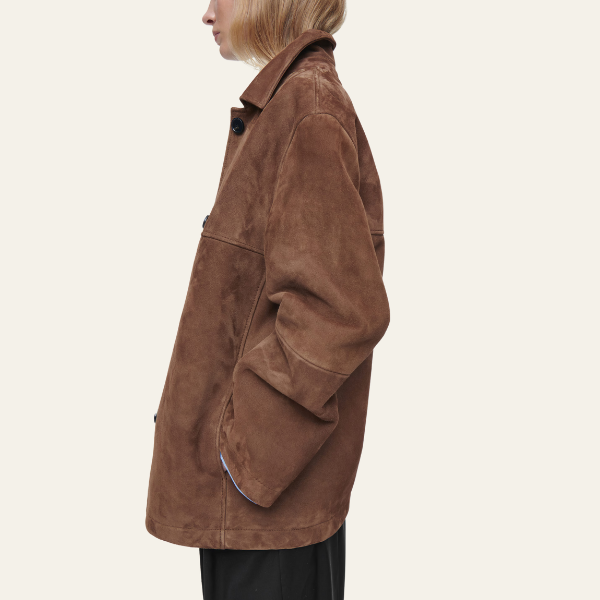 Laluna Kraagjas i suède med elegant design