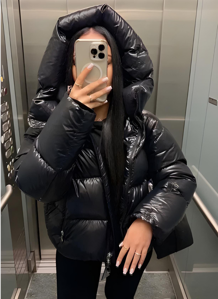 Laluna® Down Puffer Jacket i elegant design för kalla vinterdagar.