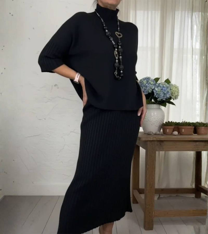Debora | Stickset med ribbad midinederdel
