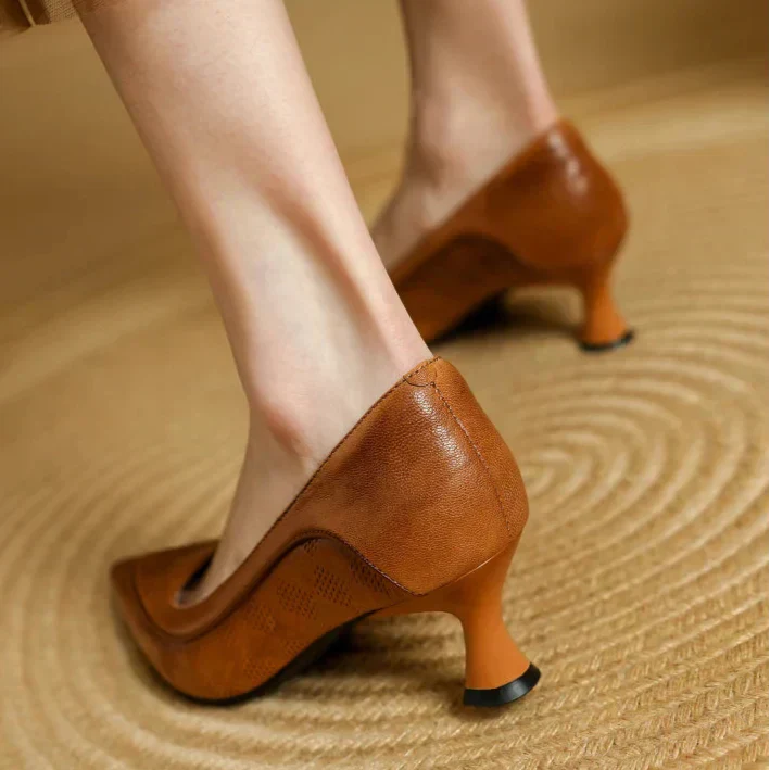 Fiona | Eleganta Pumpar