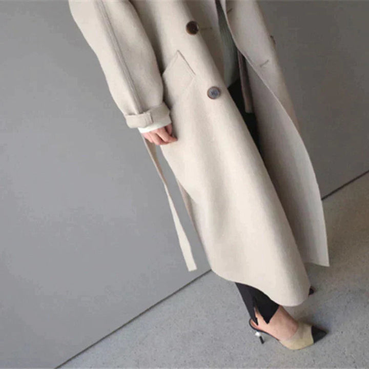 Malvine | Elegant Långkappa i Tidlös Design