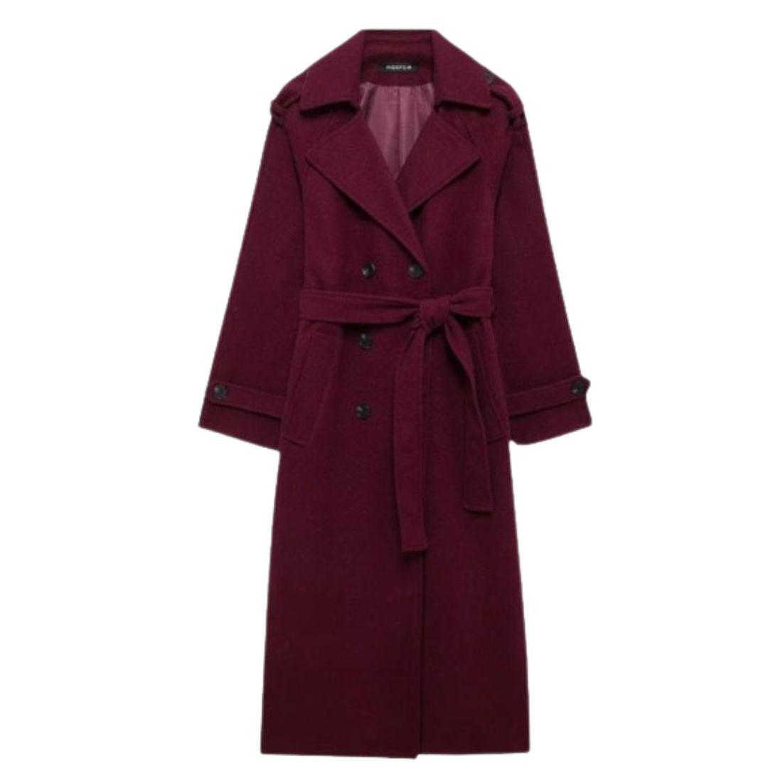 Elegant burgundy vinterjacka med dubbelknappar och bälte.