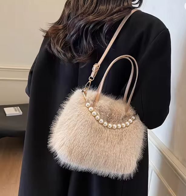 Tiffany | Fuskpäls Crossbody-väska