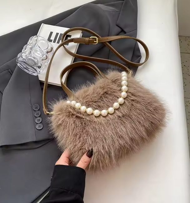Tiffany | Fuskpäls Crossbody-väska