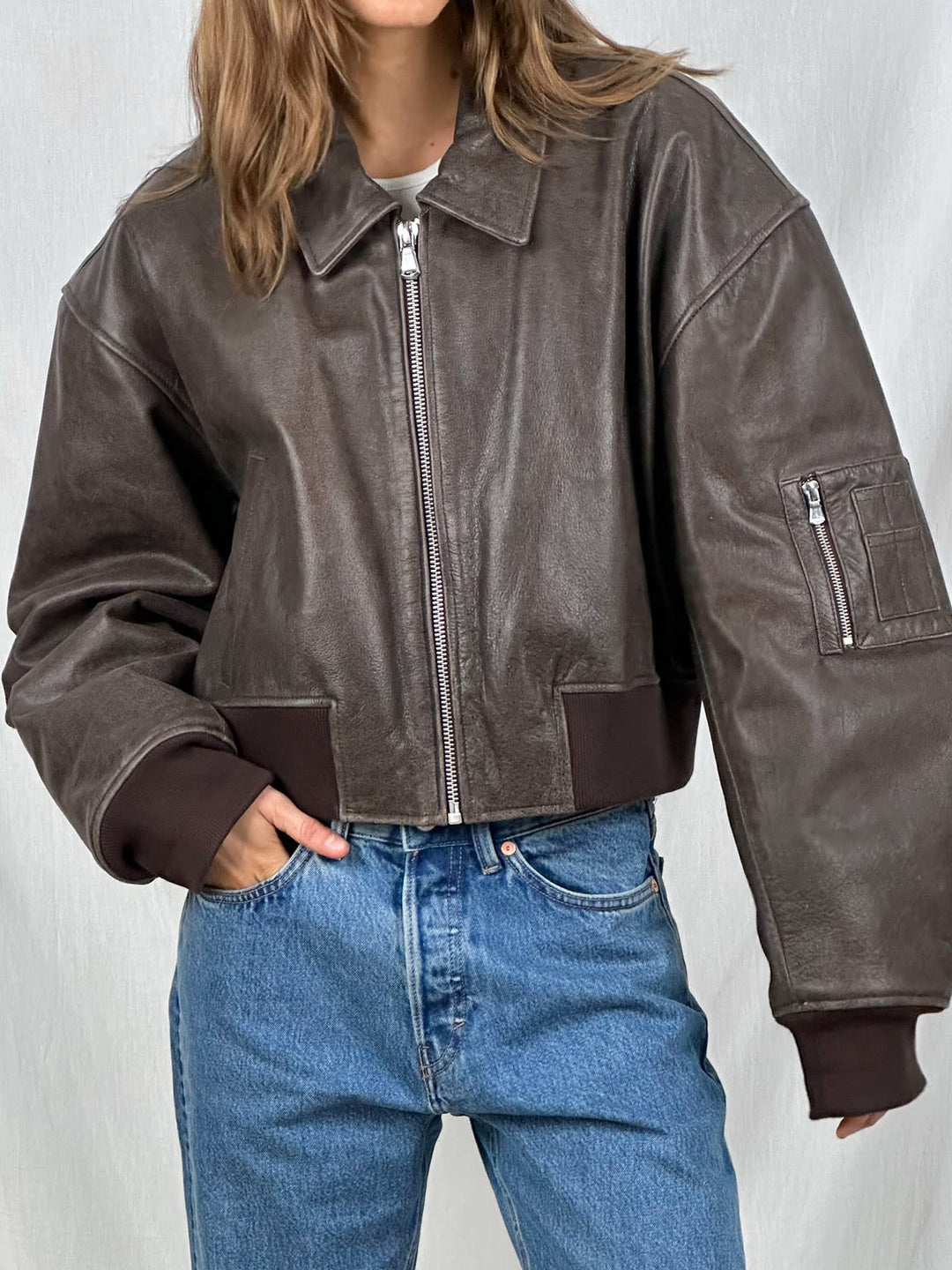 Laluna Cropped Bomber i vintage nepleder med trendy design