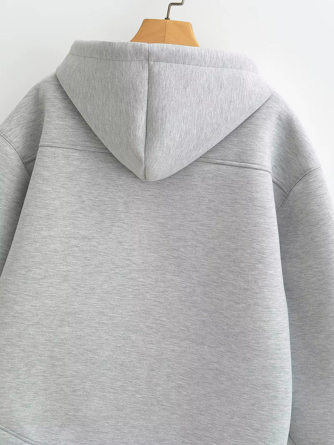 Laluna® kvinnorjacka med långa ärmar i stilren design