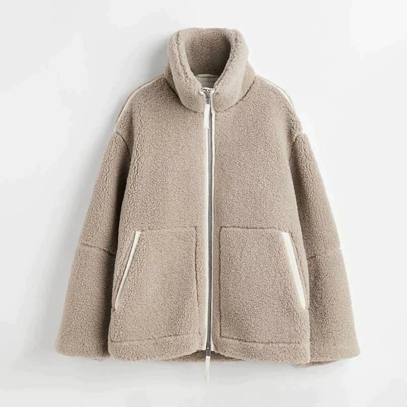 Laluna Teddyfleece Vest i mjukt material, perfekt för kalla dagar.