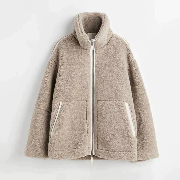 Laluna Teddyfleece Vest i mjukt material, perfekt för kalla dagar.