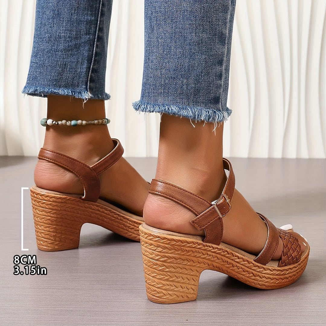 Caroline | Flätade Sandaler