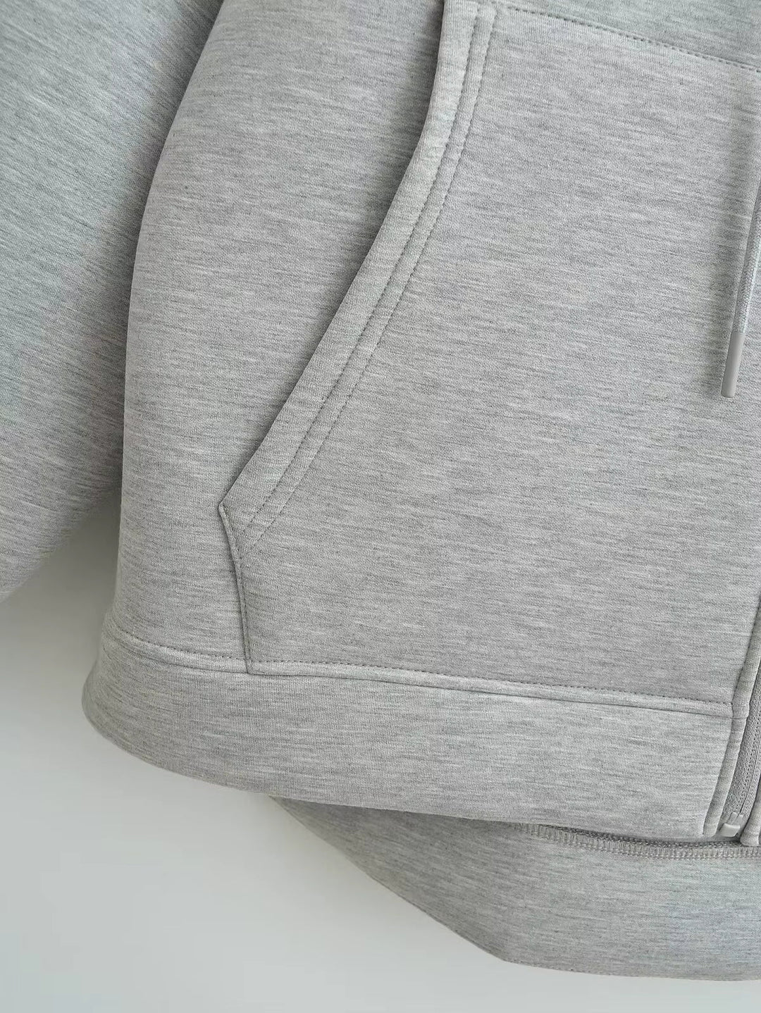 Laluna® kvinnorjacka med långa ärmar i stilren design