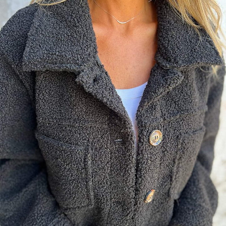 Amara | Chic Elegant Kappa