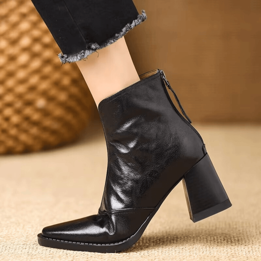 Cornelia | Eleganta läderankelboots med klack
